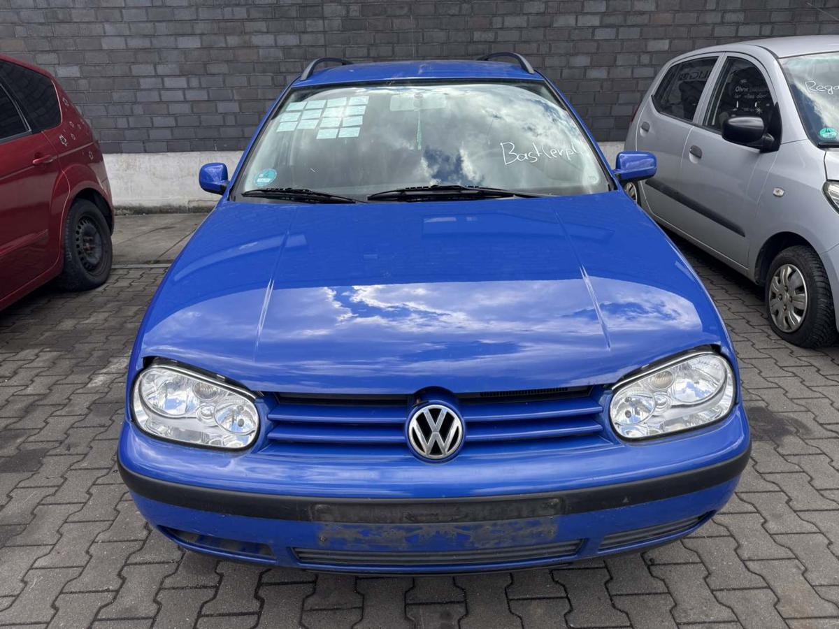VW Golf 4 original Sto&szlig;stange Stossf&auml;nger hinten LA5C Surfblau Kombi Bj.2001